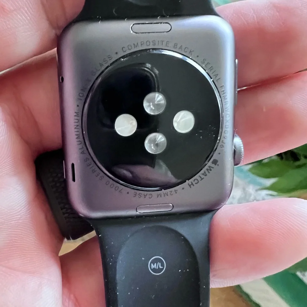 $430 Lost and Found APPLE Smartwatch 7000 SERIES with Black Band ❤️ LOST & Found
